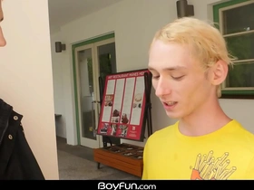 Boyfun - hung boy kaleb cross pounds the tight ass of american twink justin stone